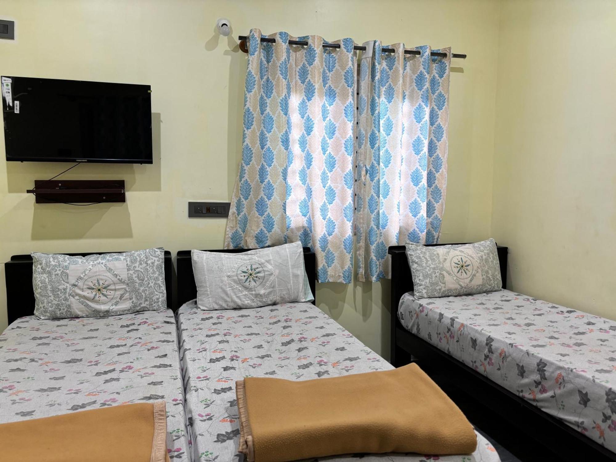 Sri Siri Lodge And Hotel Chikmagalūr المظهر الخارجي الصورة