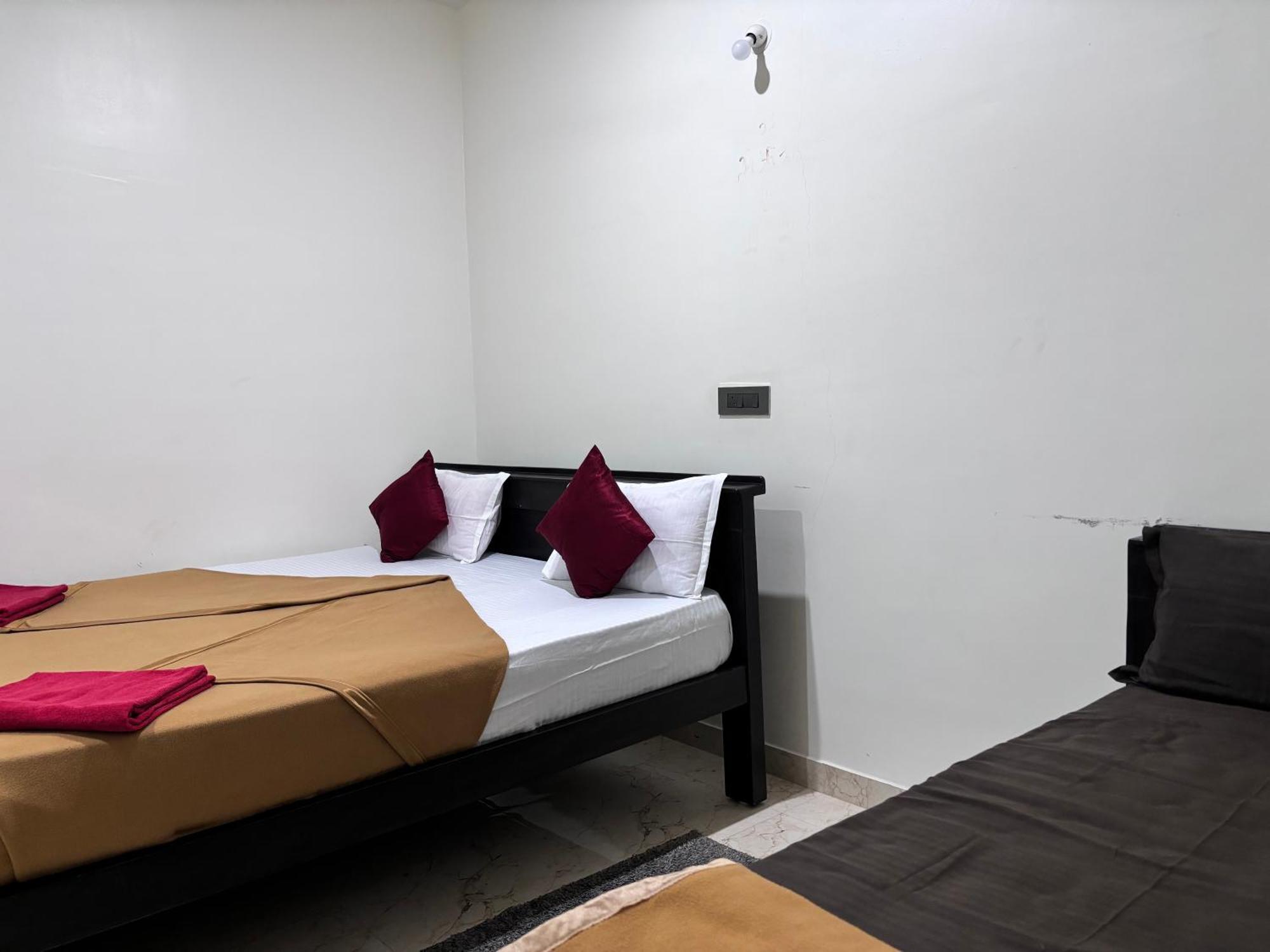 Sri Siri Lodge And Hotel Chikmagalūr المظهر الخارجي الصورة