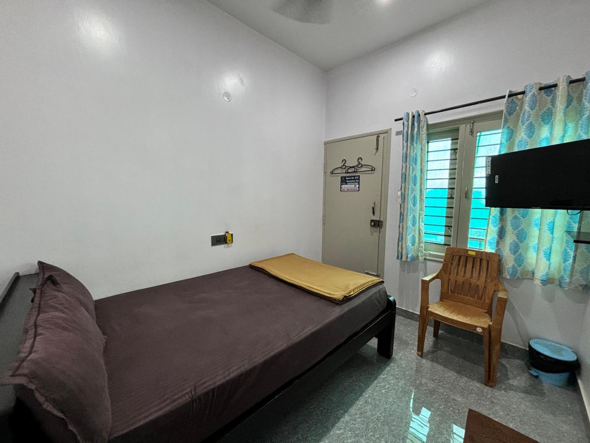 Sri Siri Lodge And Hotel Chikmagalūr المظهر الخارجي الصورة
